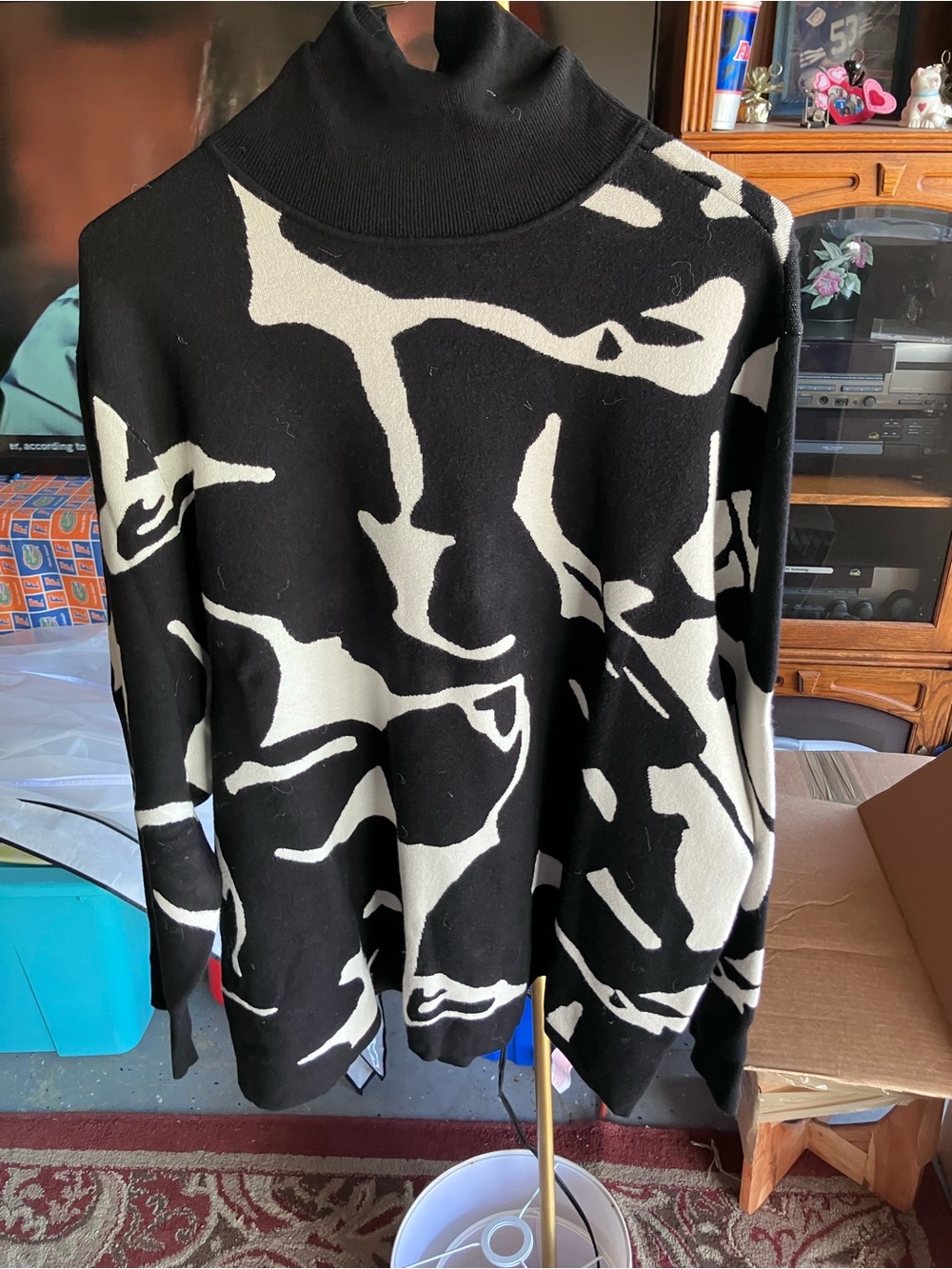 Chico's Black & White Abstract Turtleneck Sweater
